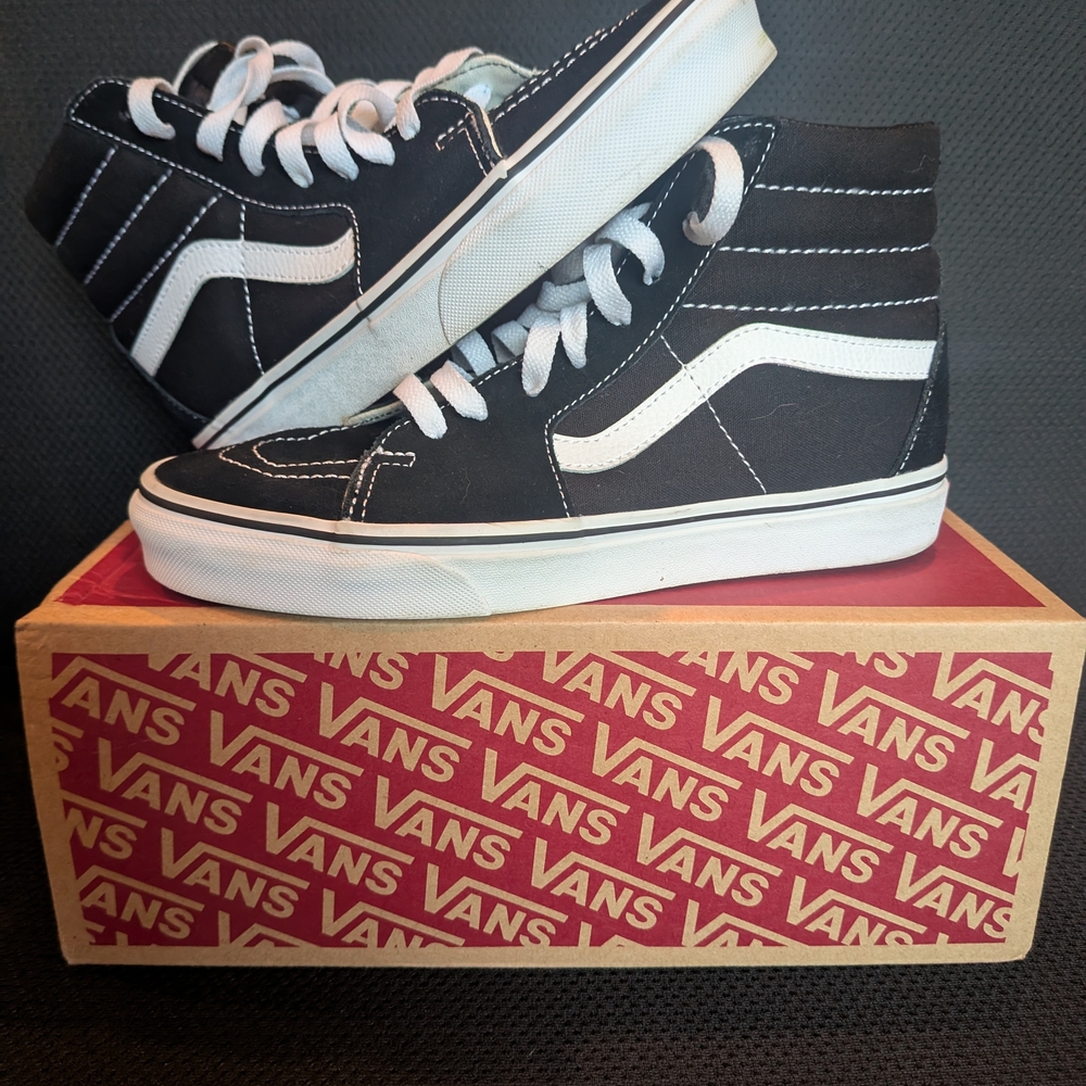 Vans Black and White High-Top Sneakers with Iconic Jazz Stripe Size 7 Men's